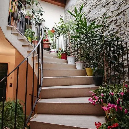 Vieille Rooftop Apartamento Aosta